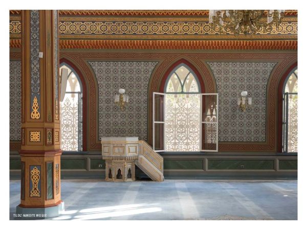 Moda Pier surrounded by sea, on cover of 'The 500 Hidden Secrets of Istanbul', by Luster Publishing.