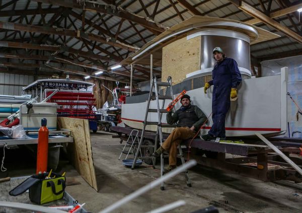 Book cover of Southwind, with a hand-drawn map of the American south, with New Orleans. Published by Exhibitions International.