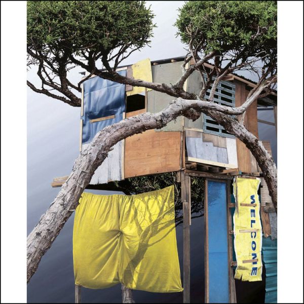 Book cover of CRUS, Martin Kobe, Mirjam Völker, Robert Seidel, Titus Schade, featuring four photos of landscape and architectural paintings. Published by Waanders Publishers.