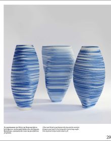 Book cover of Pioneering Ceramics, with a blue delft vase and a modern piece on top. Published by Waanders Publishers.