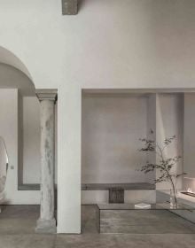 Book cover of Contemporary Wabi-Sabi Style, featuring an interior living space in brown tones, with mosaic fronted cabinet. Published by Artpower International.