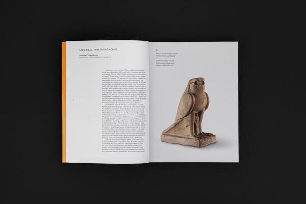 Book cover of Superstar Pharaohs; featuring a bronze head. Published by Calouste Gulbenkian Foundation.