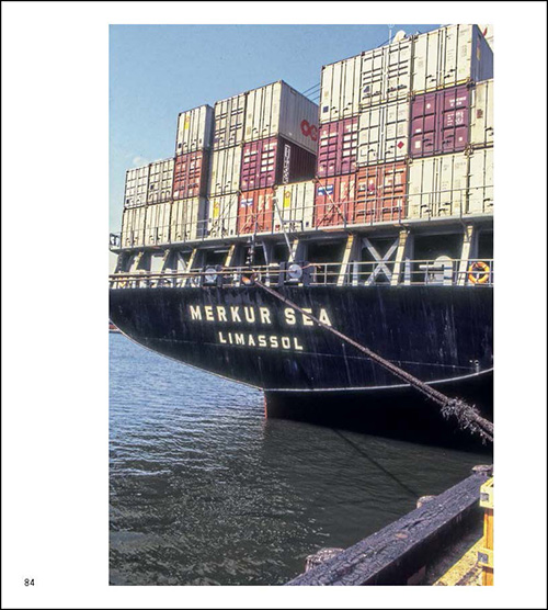 Book cover of New York Waterfront Diary, featuring three black and white photographs: sandy beach, man near waters edge, view telescopes. Published by 5 Continents Editions.