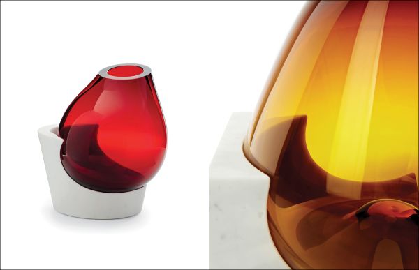 Book cover of Babled: The Hand of Others/La Main des Autres, with two glass shapes. Published by 5 Continents Editions.