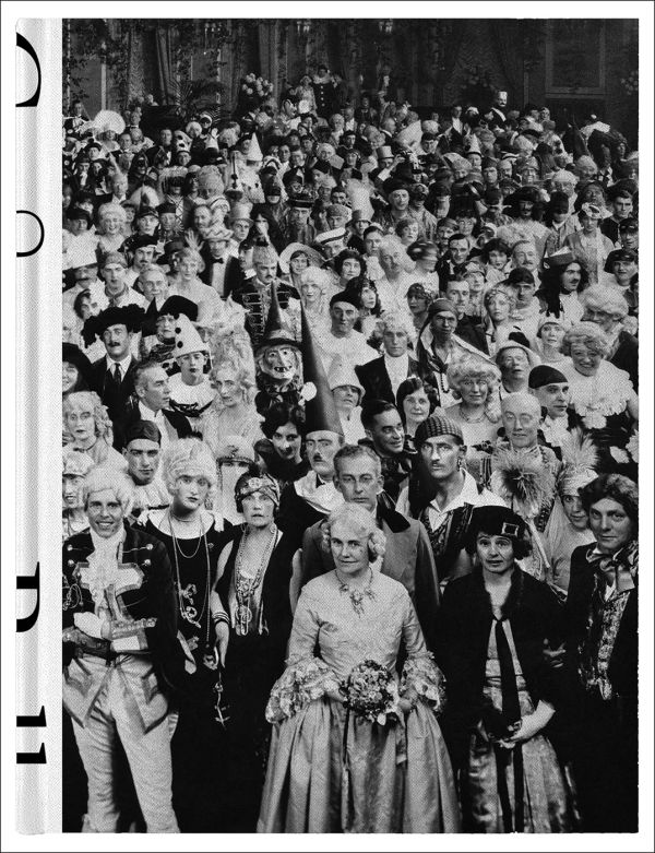 Book cover of Costume Balls: Dressing Up History 1870-1927, with a large group of festival-goers in historical clothes. Published by 5 Continents Editions.
